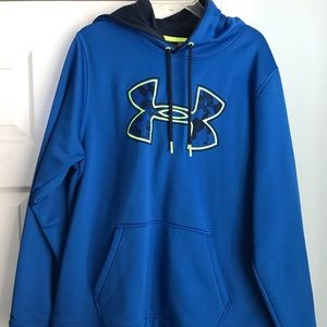 Under Armour Storm hooded sweatshirt. Size Large